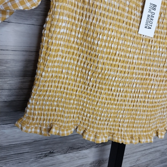 Steve Madden BB Dakota sunshine top Size small cropped - Picture 5 of 10